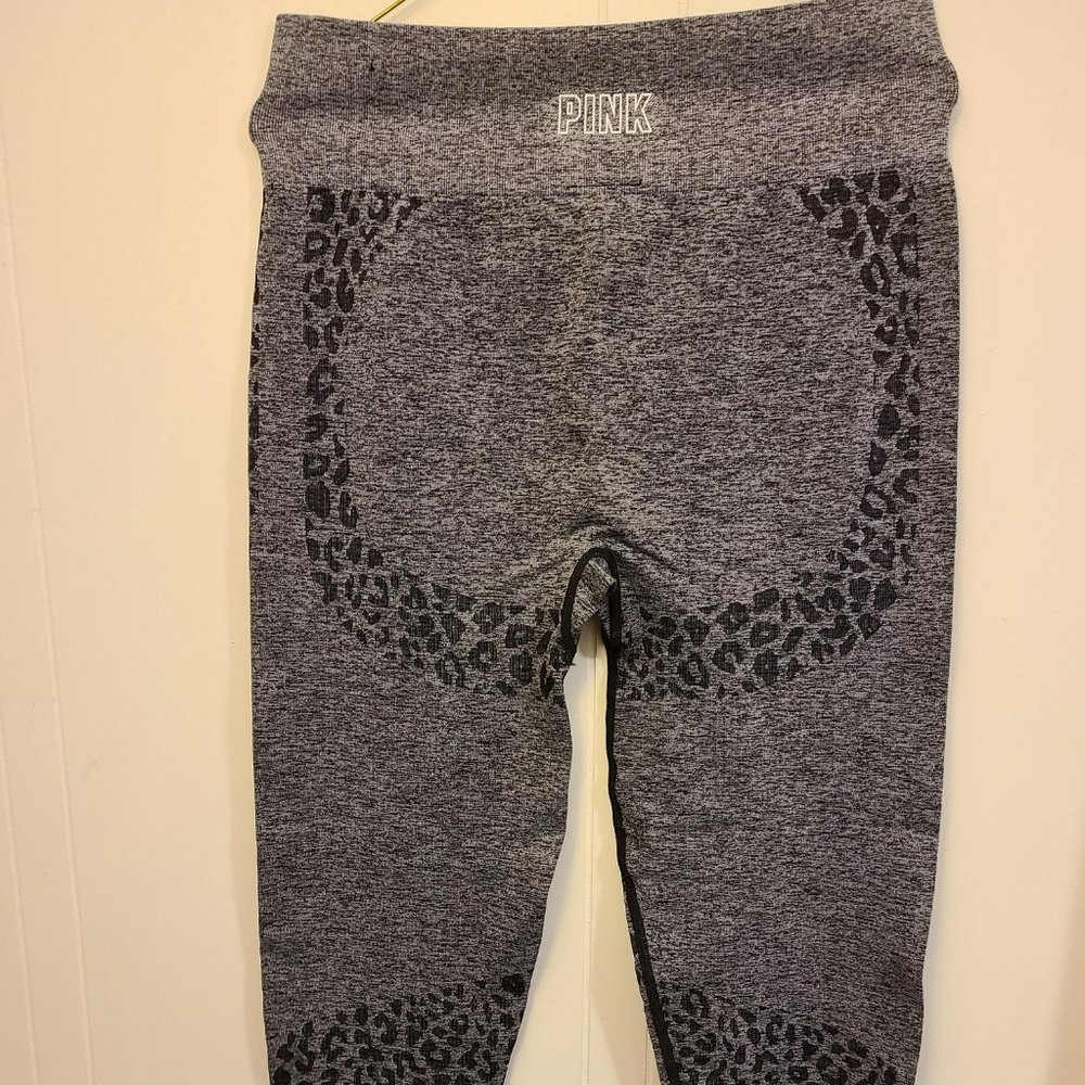 PINK Gray Leopard Leggings